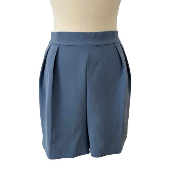 Theory Pleated Shorts Classic Crepe Chambray Blue 12 NWT - Picture 1 of 7